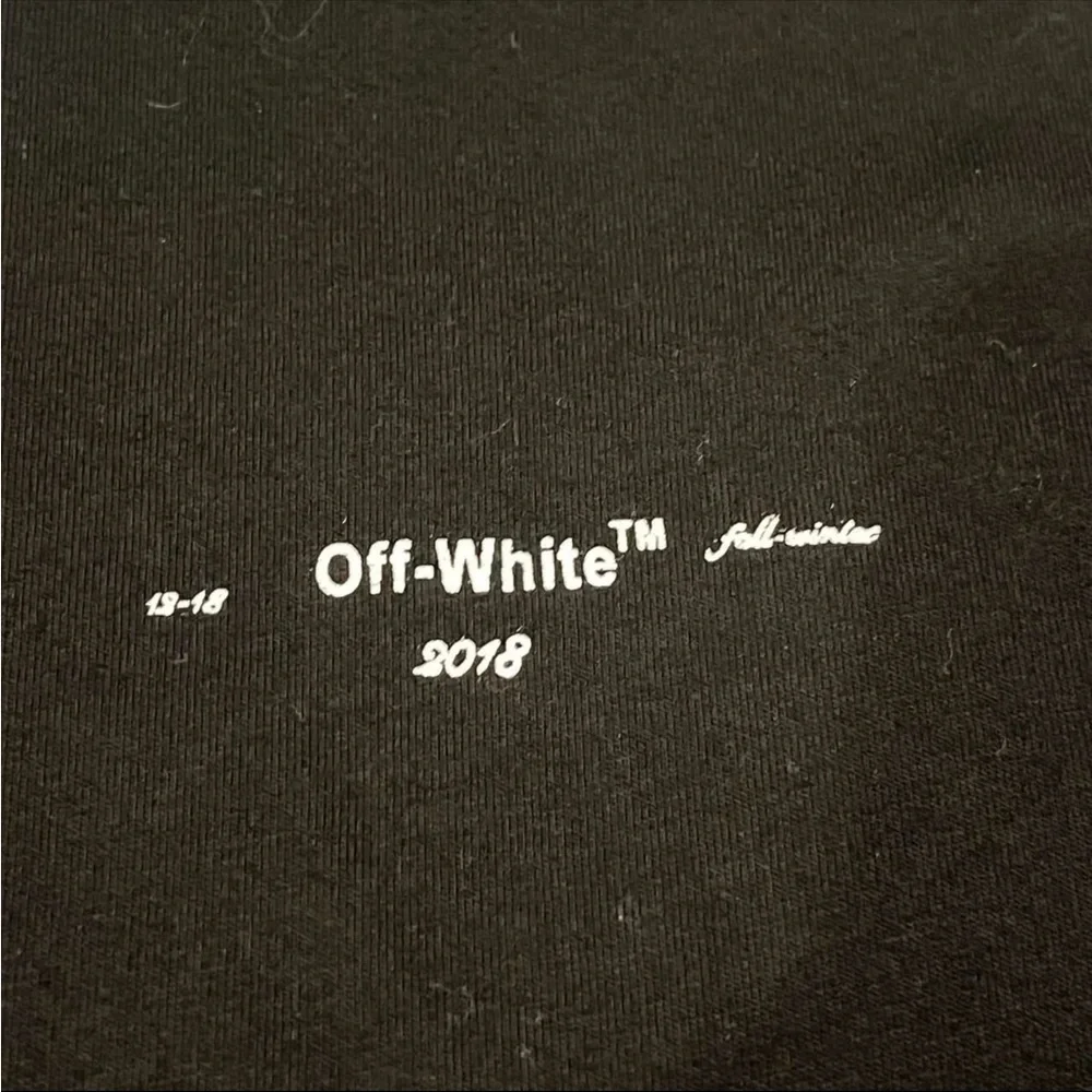 Off-White Black Graphic T-Shirt - Picture 4 of 4